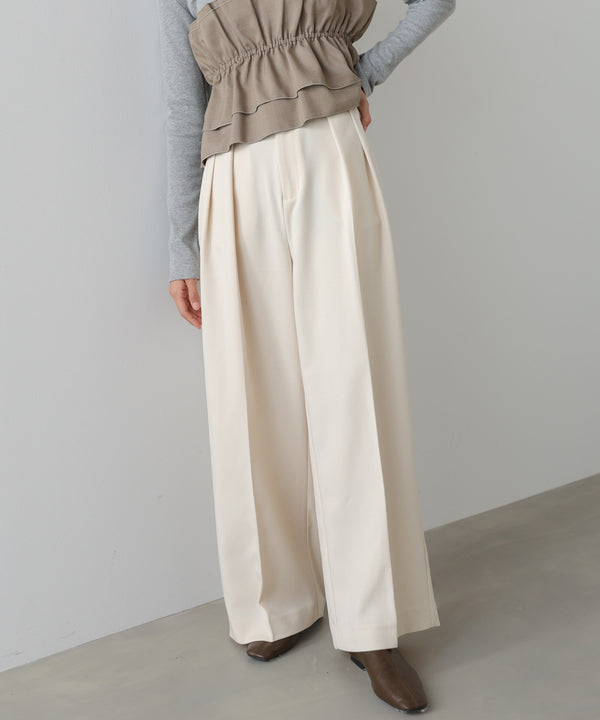 ツータックワイドパンツ