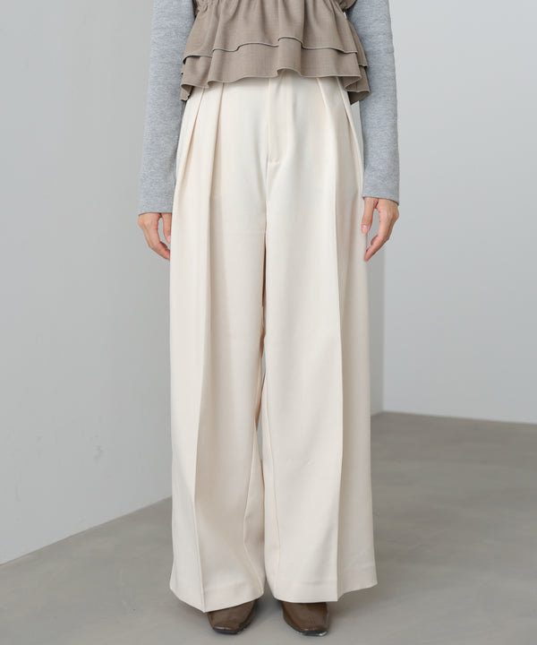 ツータックワイドパンツ