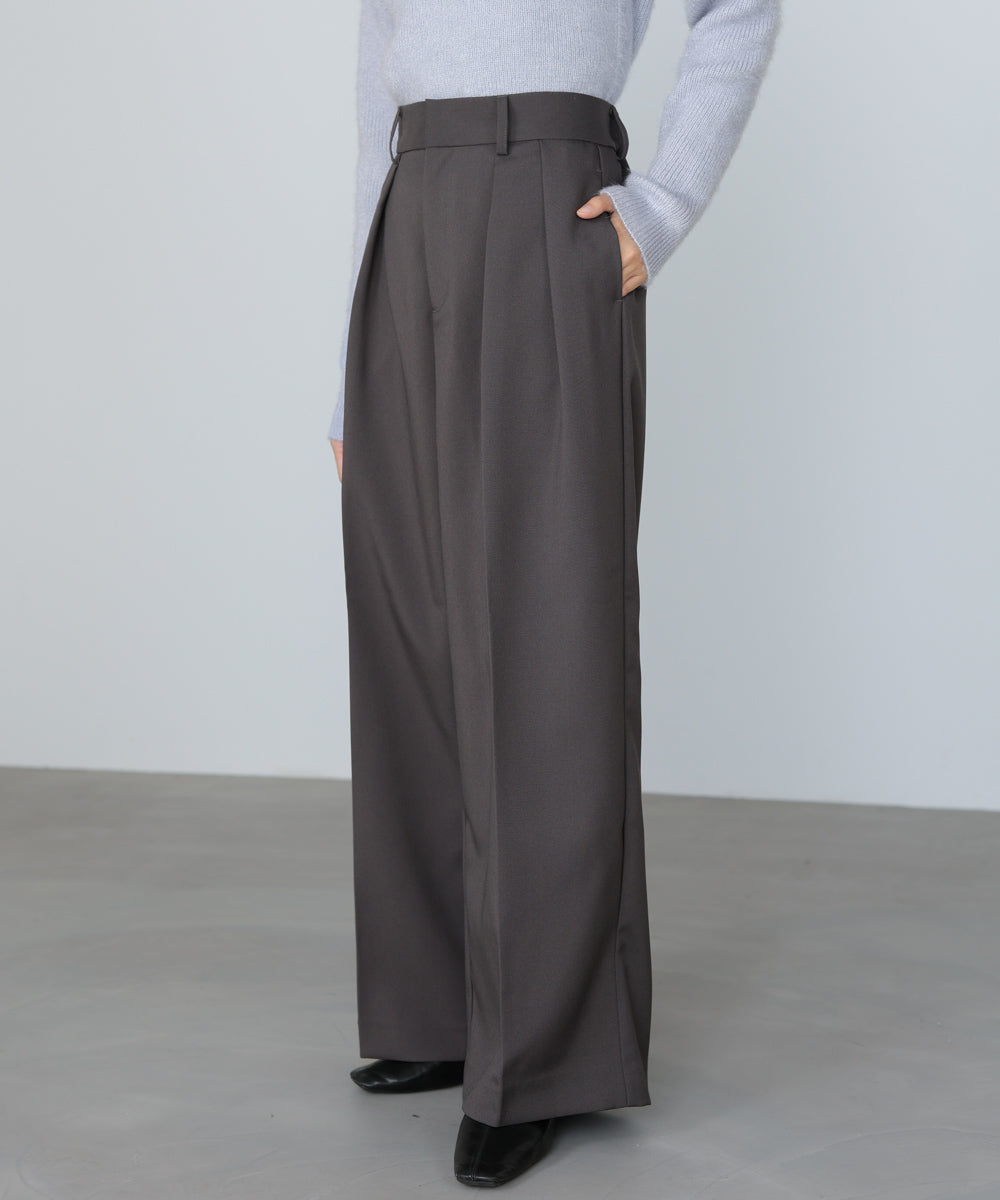 ツータックワイドパンツ