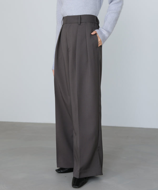 ツータックワイドパンツ
