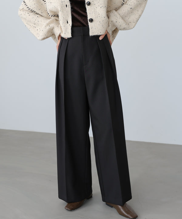 ツータックワイドパンツ