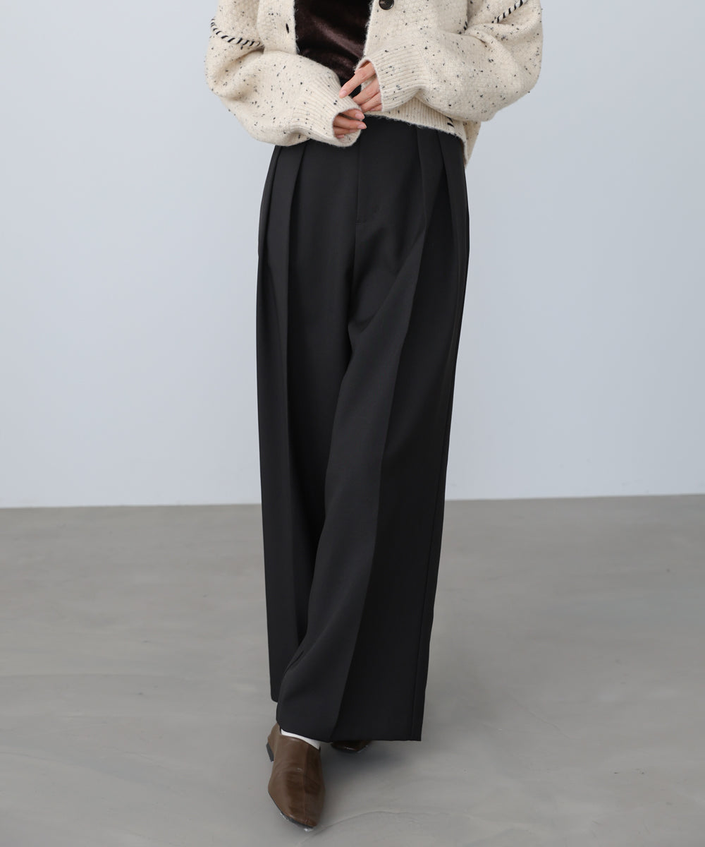 ツータックワイドパンツ