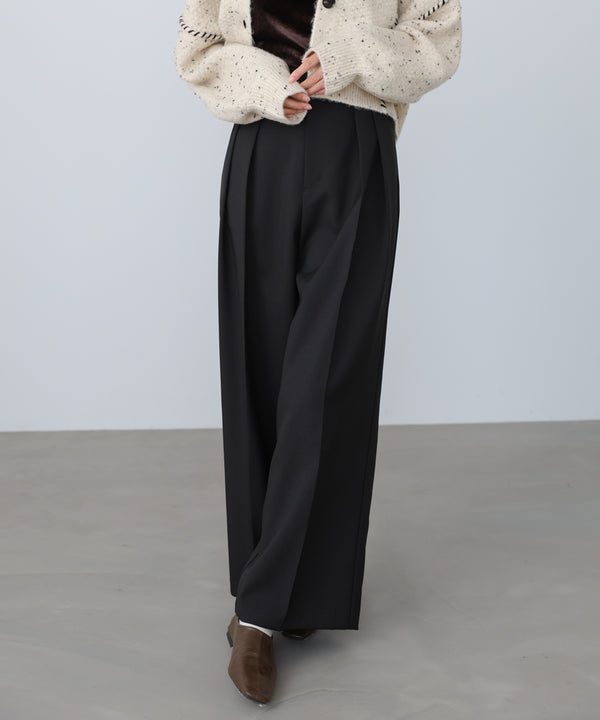 ツータックワイドパンツ