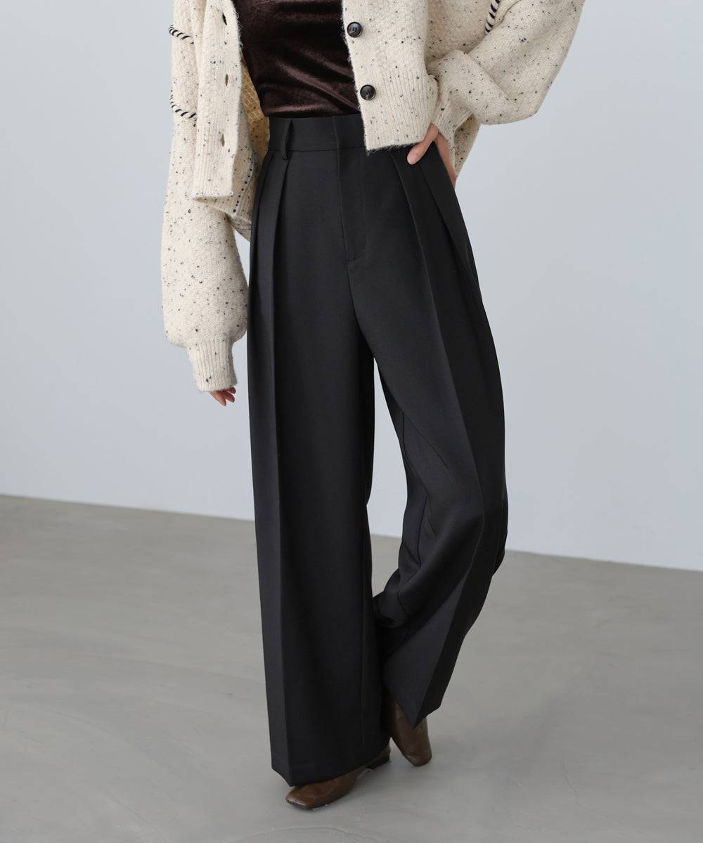 ツータックワイドパンツ