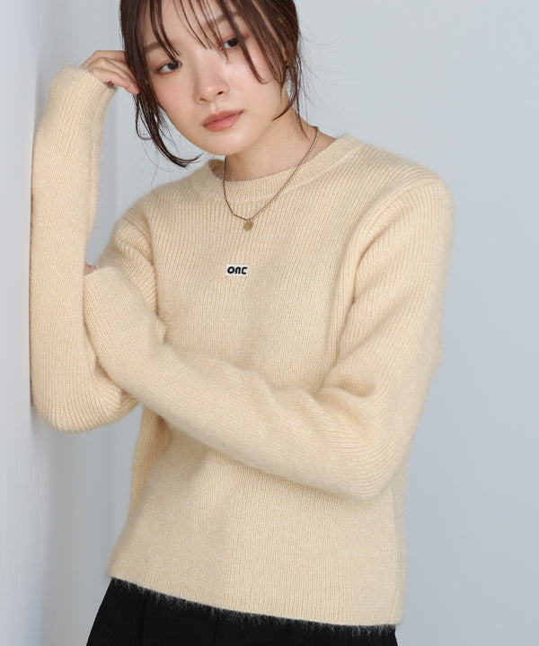 シャギーシャイニーニット