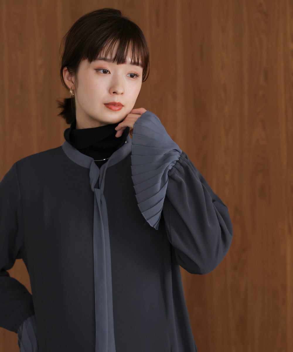 プリーツワンピース