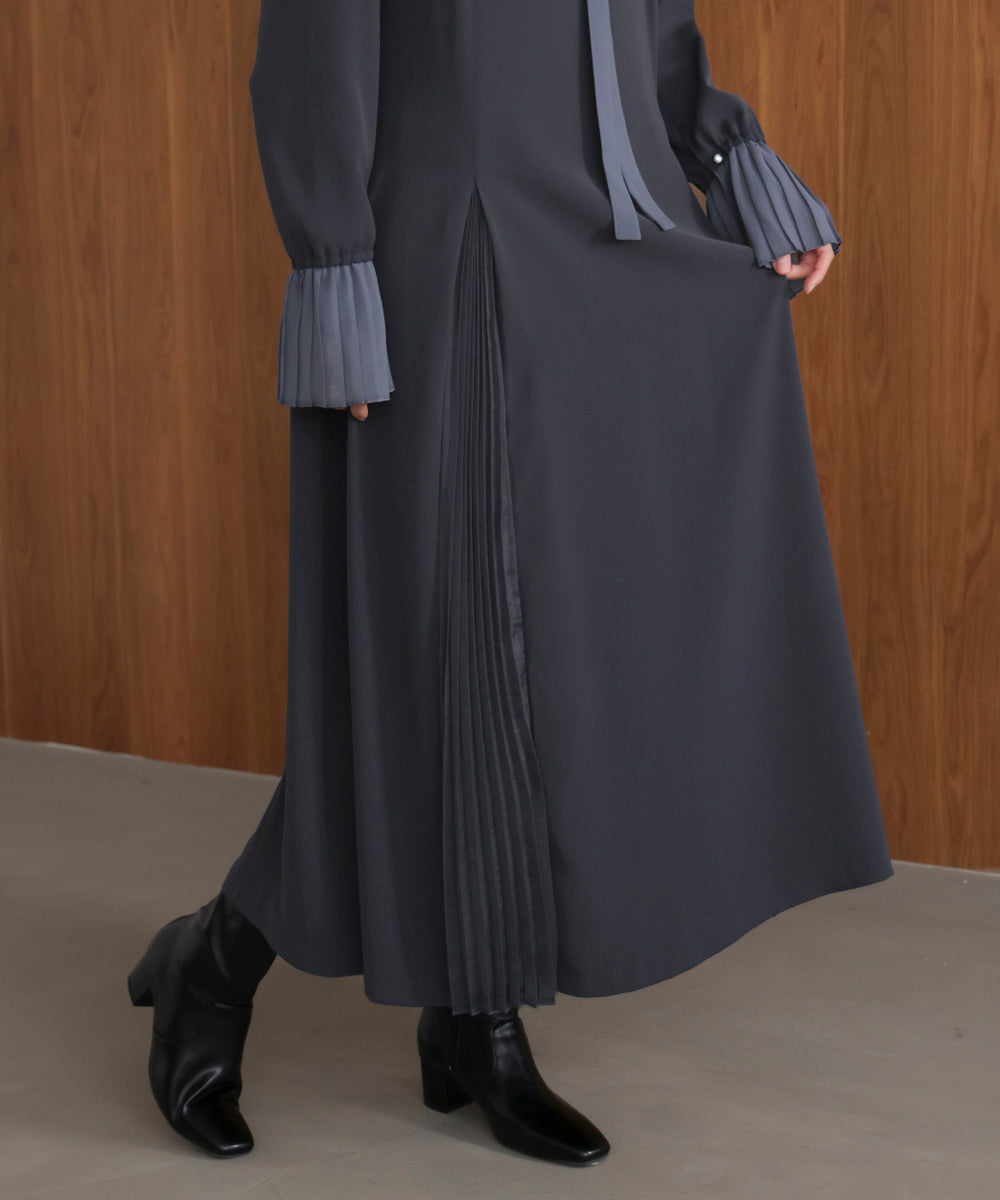 プリーツワンピース