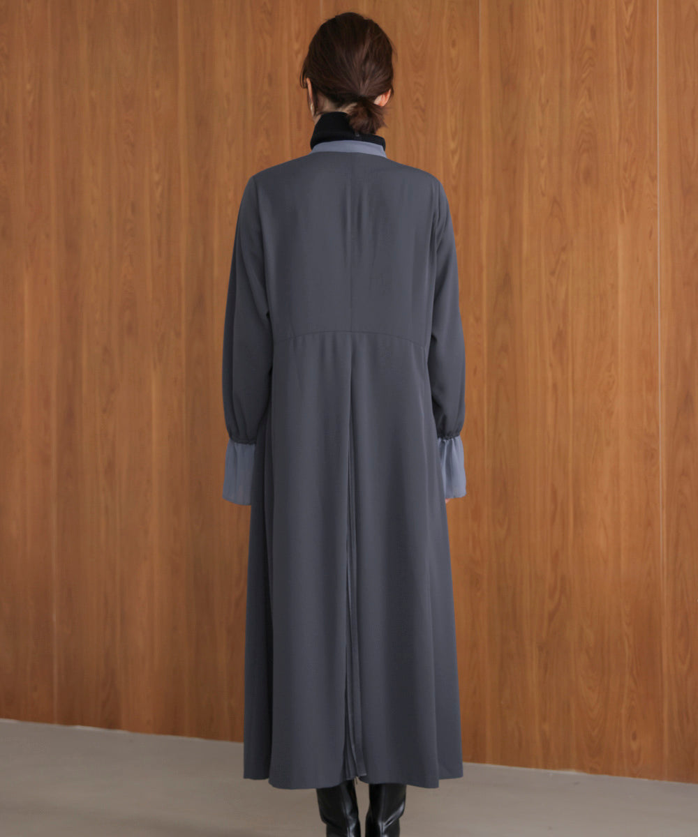 プリーツワンピース