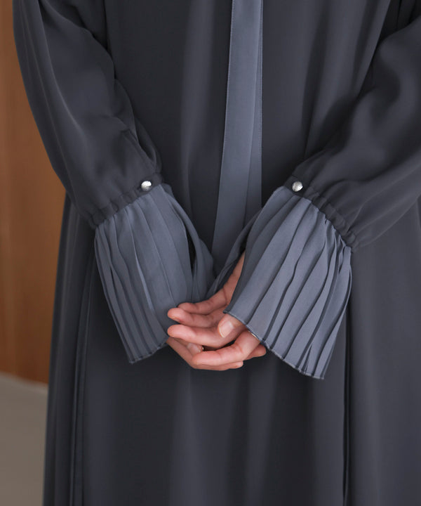 プリーツワンピース