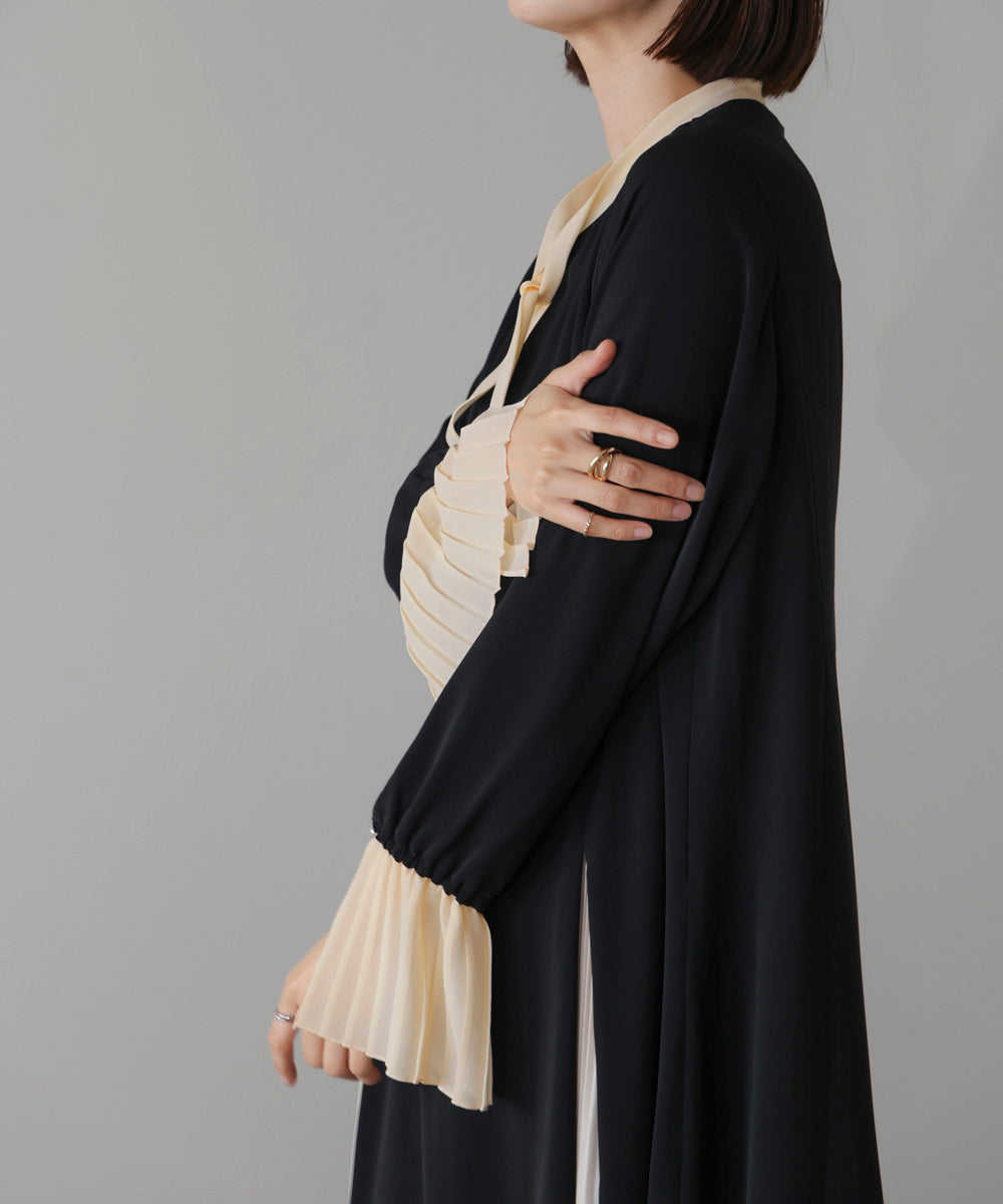 プリーツワンピース