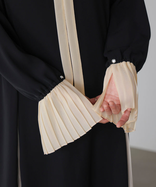 プリーツワンピース