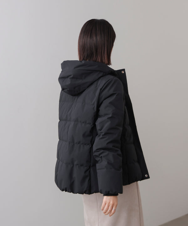 ストレッチダウンジャケット