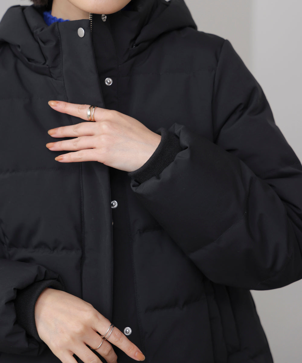 ストレッチダウンジャケット