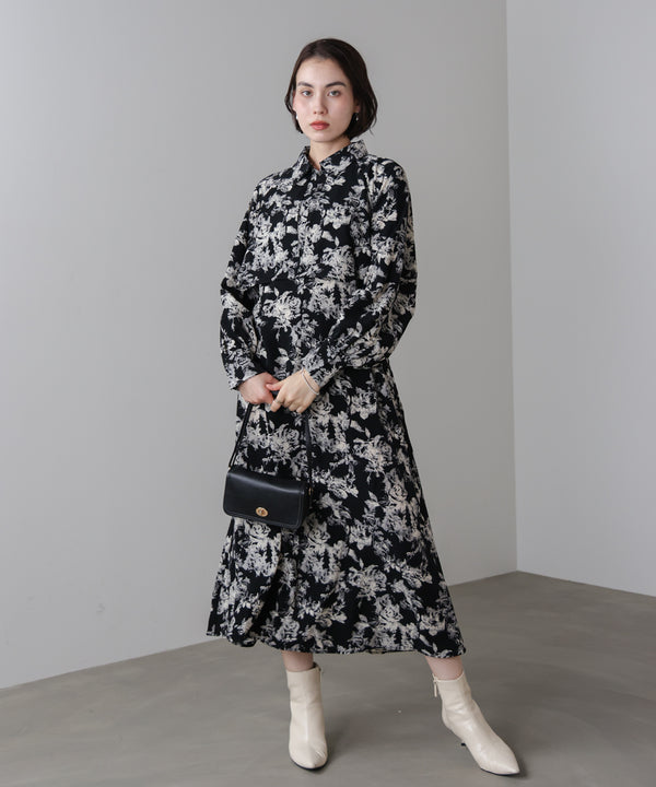 フロントフリル花柄ワンピース［11/12発送予定］