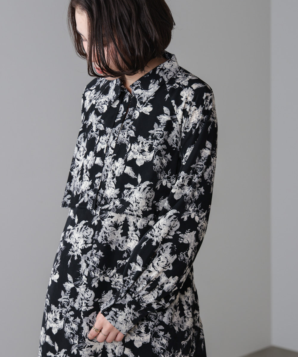 フロントフリル花柄ワンピース［11/12発送予定］
