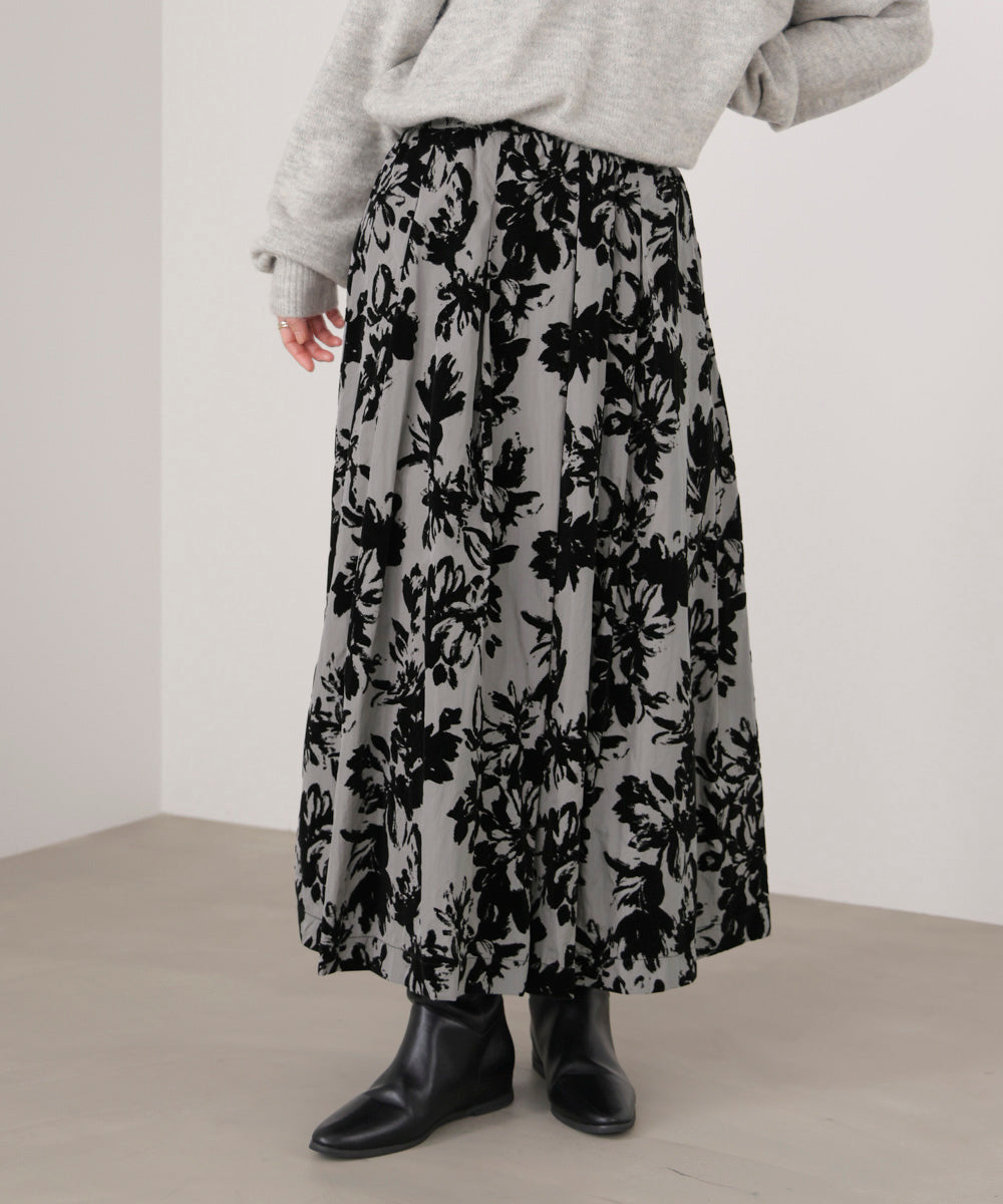 フロッキー花柄スカート