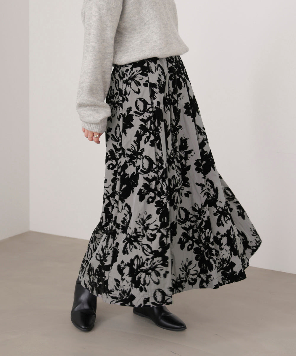フロッキー花柄スカート