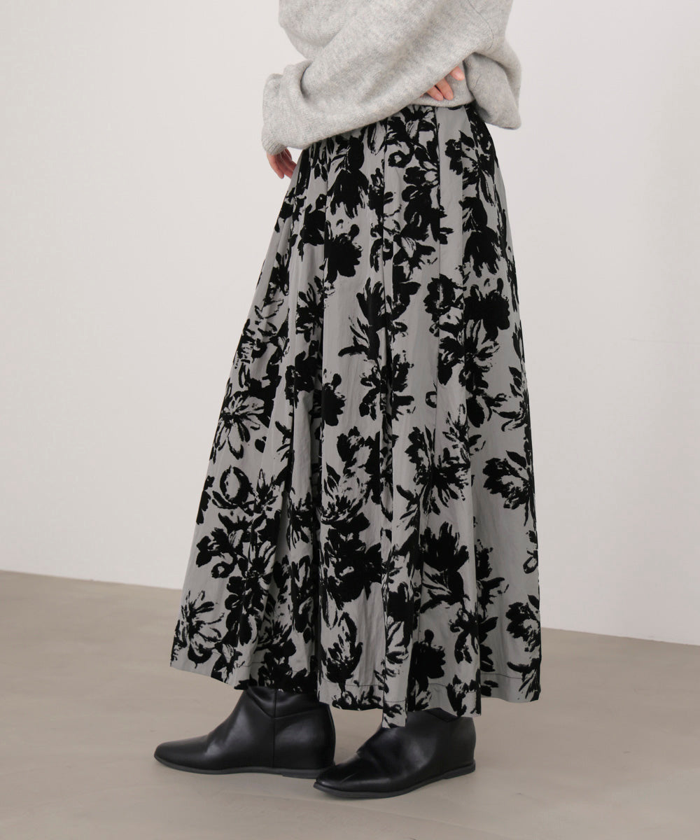 フロッキー花柄スカート