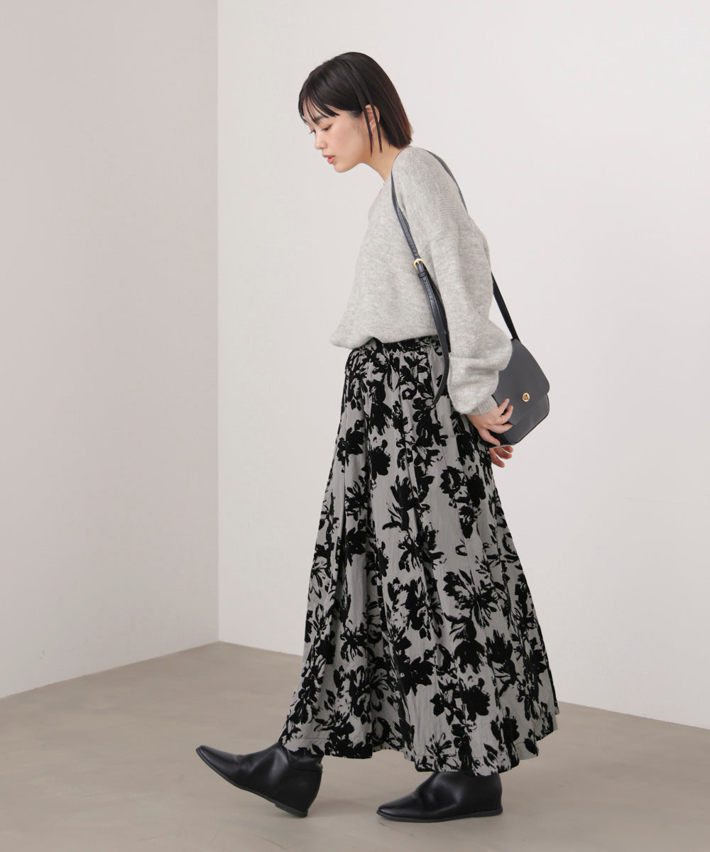 フロッキー花柄スカート