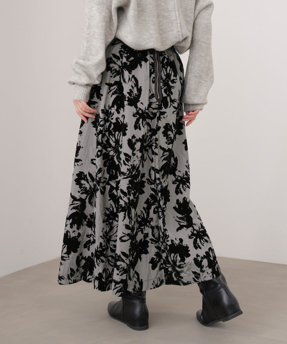 フロッキー花柄スカート