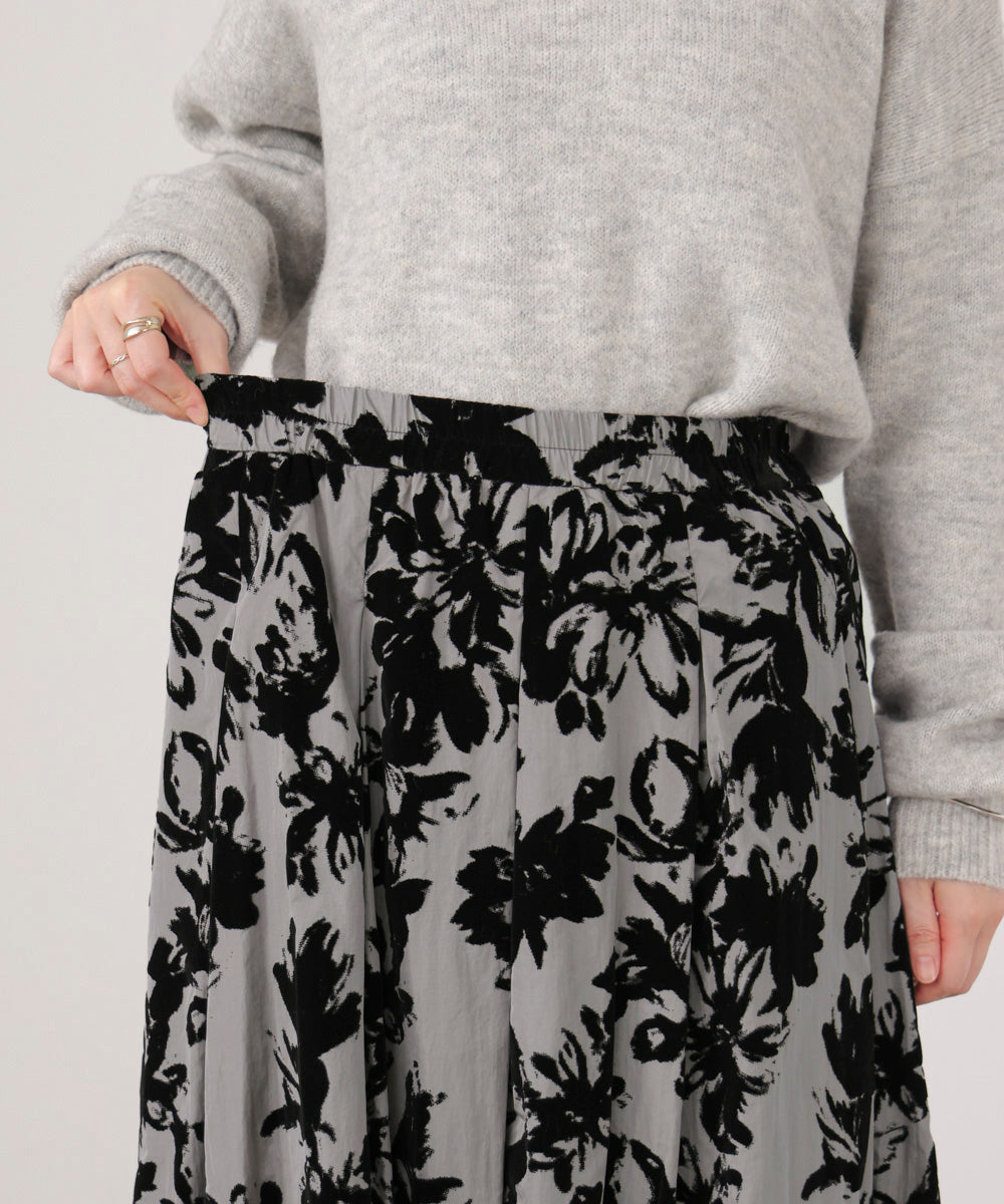 フロッキー花柄スカート