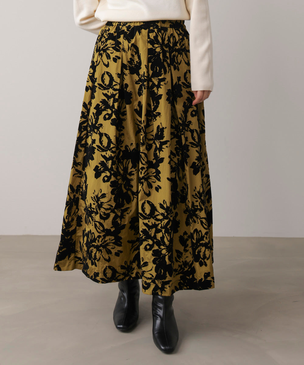 フロッキー花柄スカート