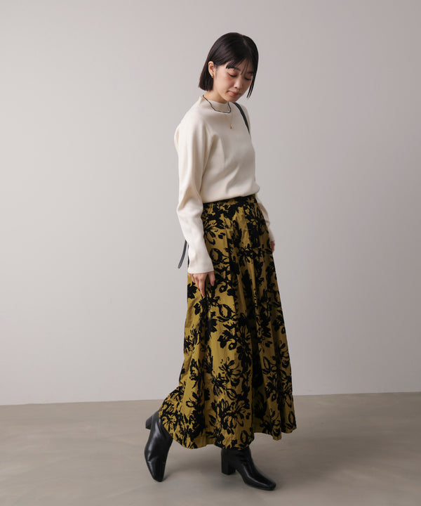 フロッキー花柄スカート