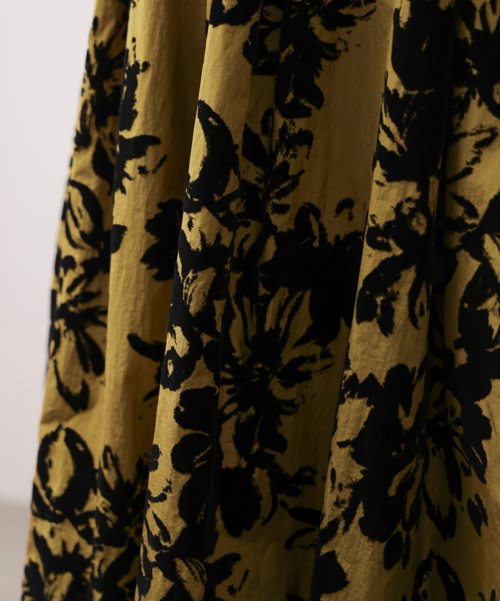 フロッキー花柄スカート