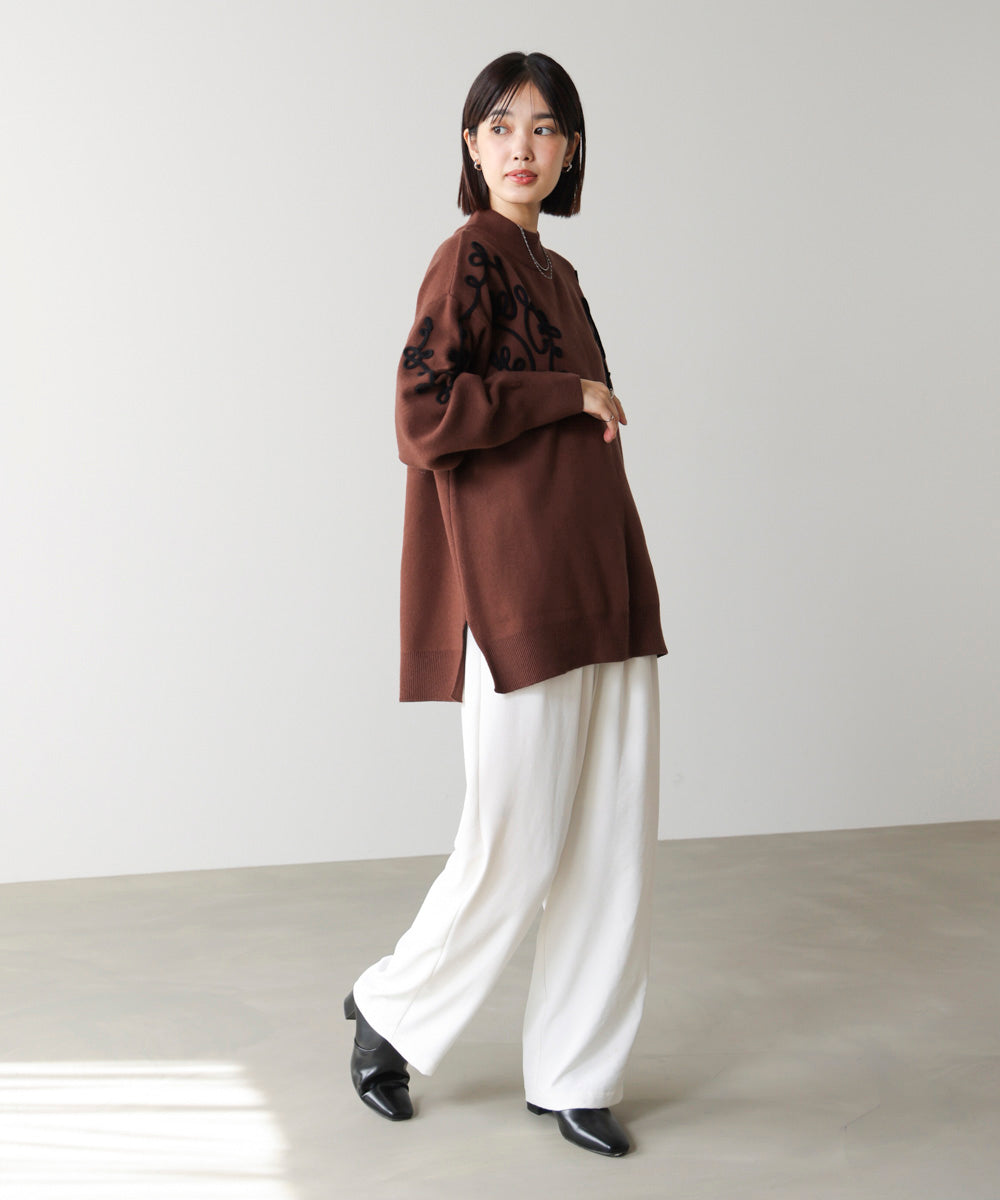 コード刺繍ハイネックチュニック［10/31発送予定］