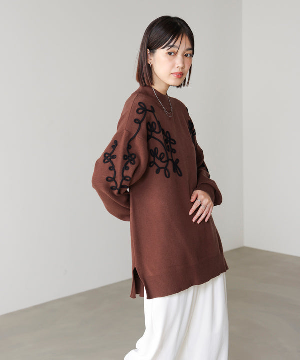 コード刺繍ハイネックチュニック［10/31発送予定］