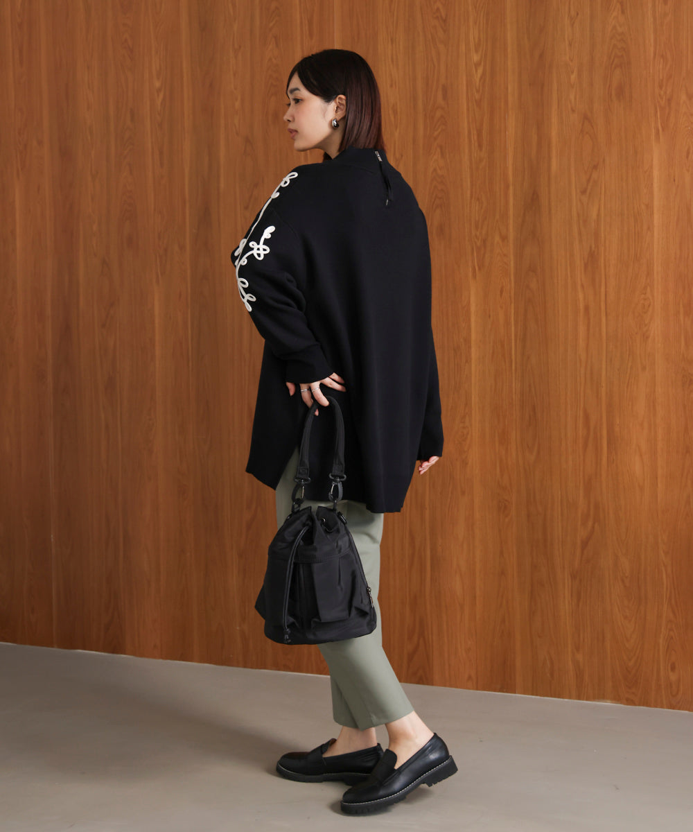 コード刺繍ハイネックチュニック［10/31発送予定］