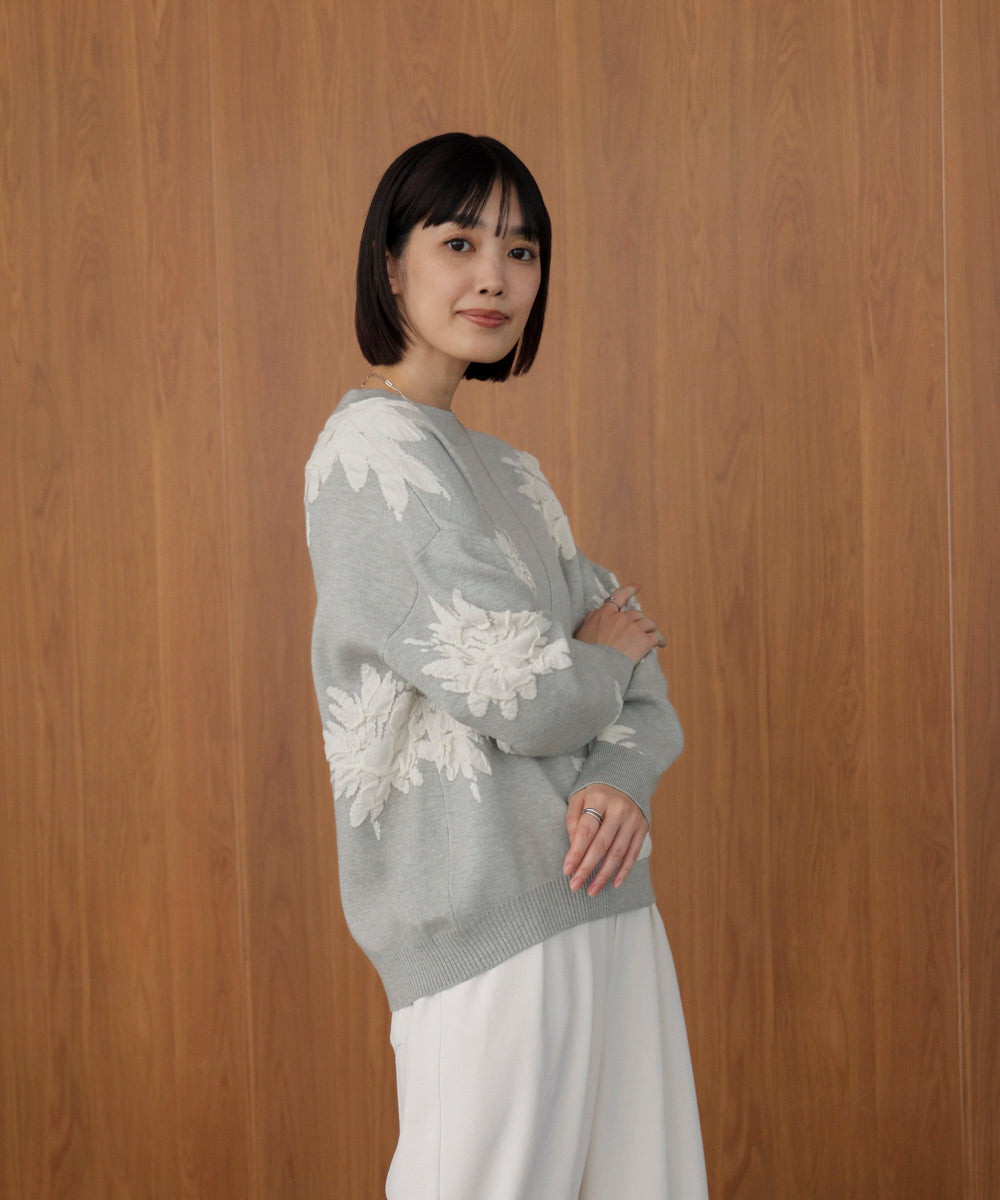 フラワージャガード柄ニットプルオーバー