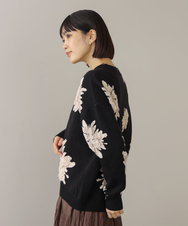 フラワージャガード柄ニットプルオーバー