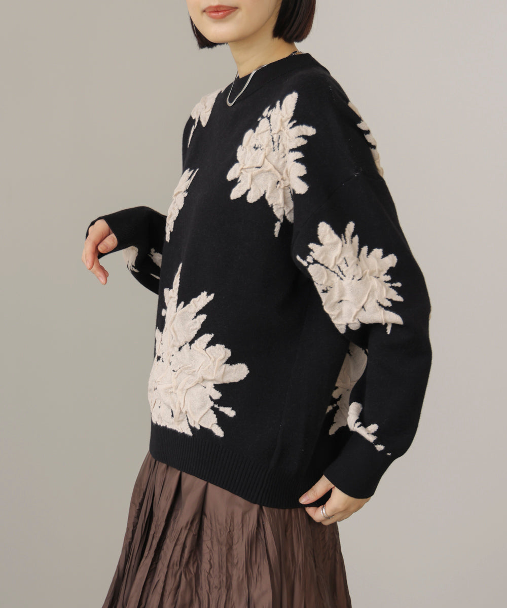 フラワージャガード柄ニットプルオーバー