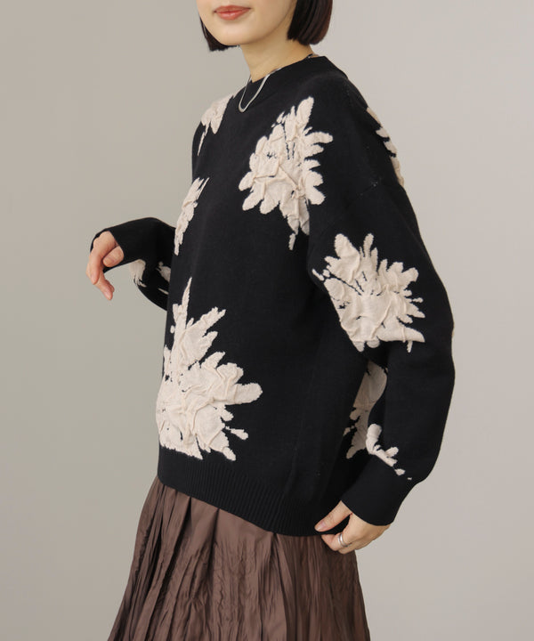 フラワージャガード柄ニットプルオーバー