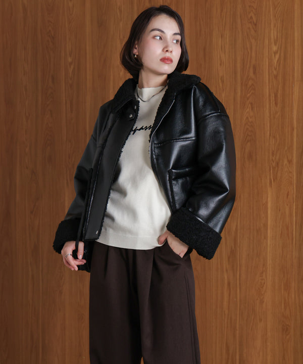 刺しゅうロゴニットプルオーバー