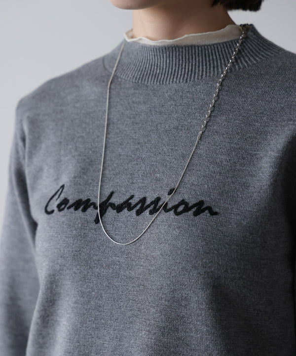 刺しゅうロゴニットプルオーバー