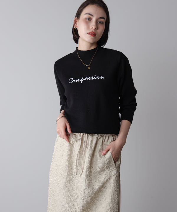 刺しゅうロゴニットプルオーバー