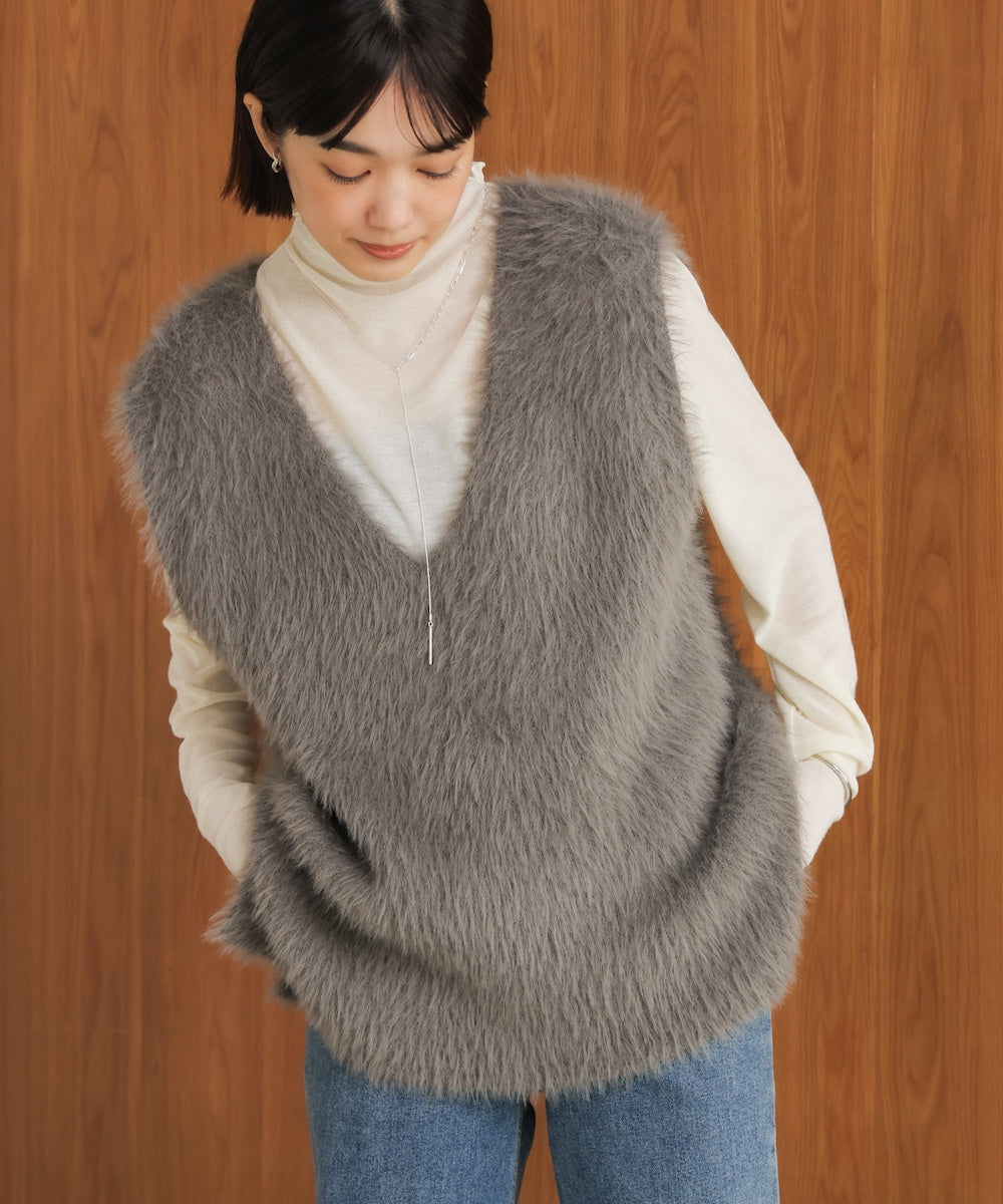 ソウバリシャギーニットベスト