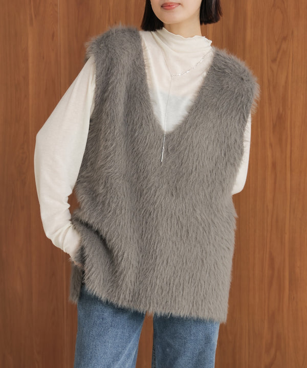 ソウバリシャギーニットベスト