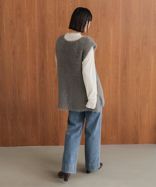 ソウバリシャギーニットベスト