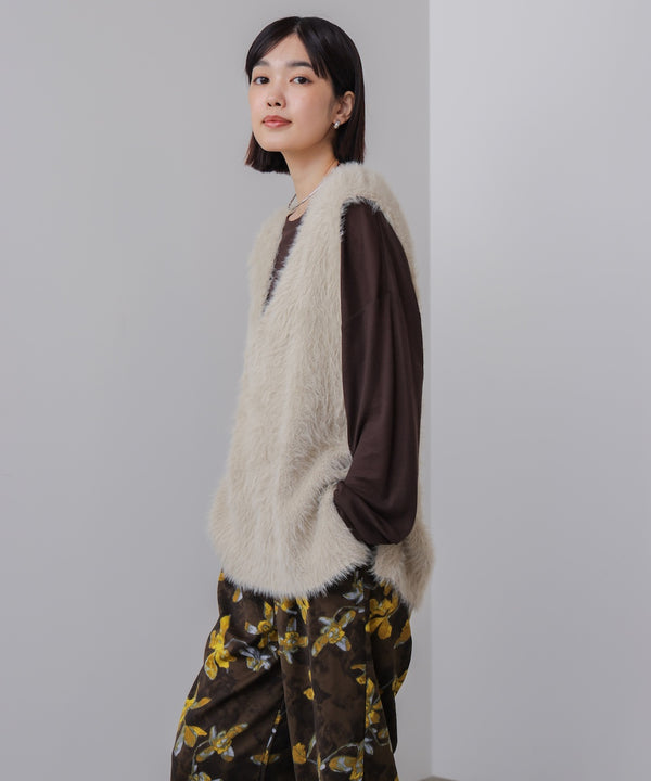 ソウバリシャギーニットベスト