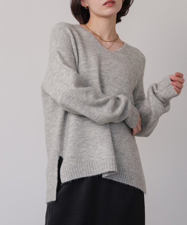 ヤクライクＶネックニットプルオーバー