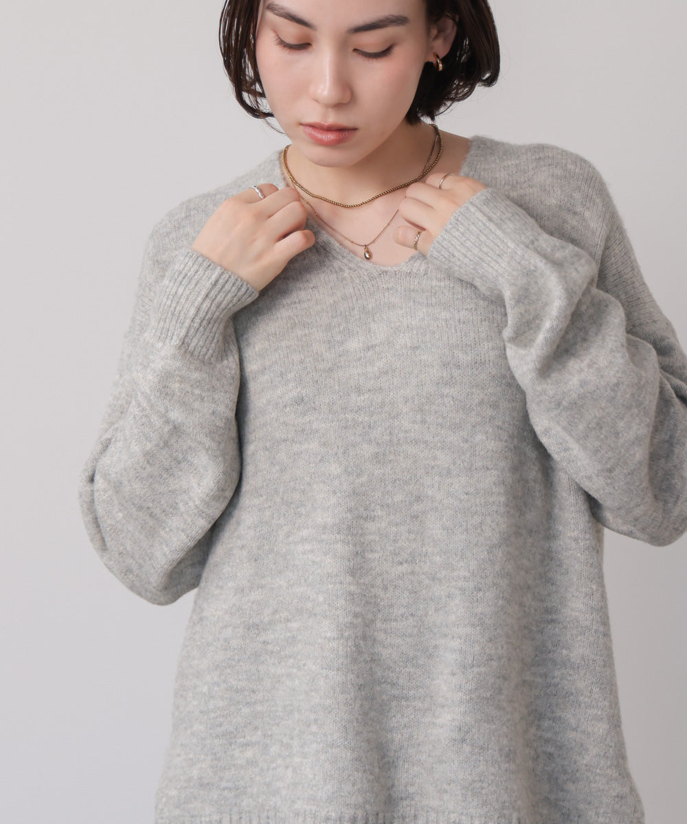ヤクライクＶネックニットプルオーバー