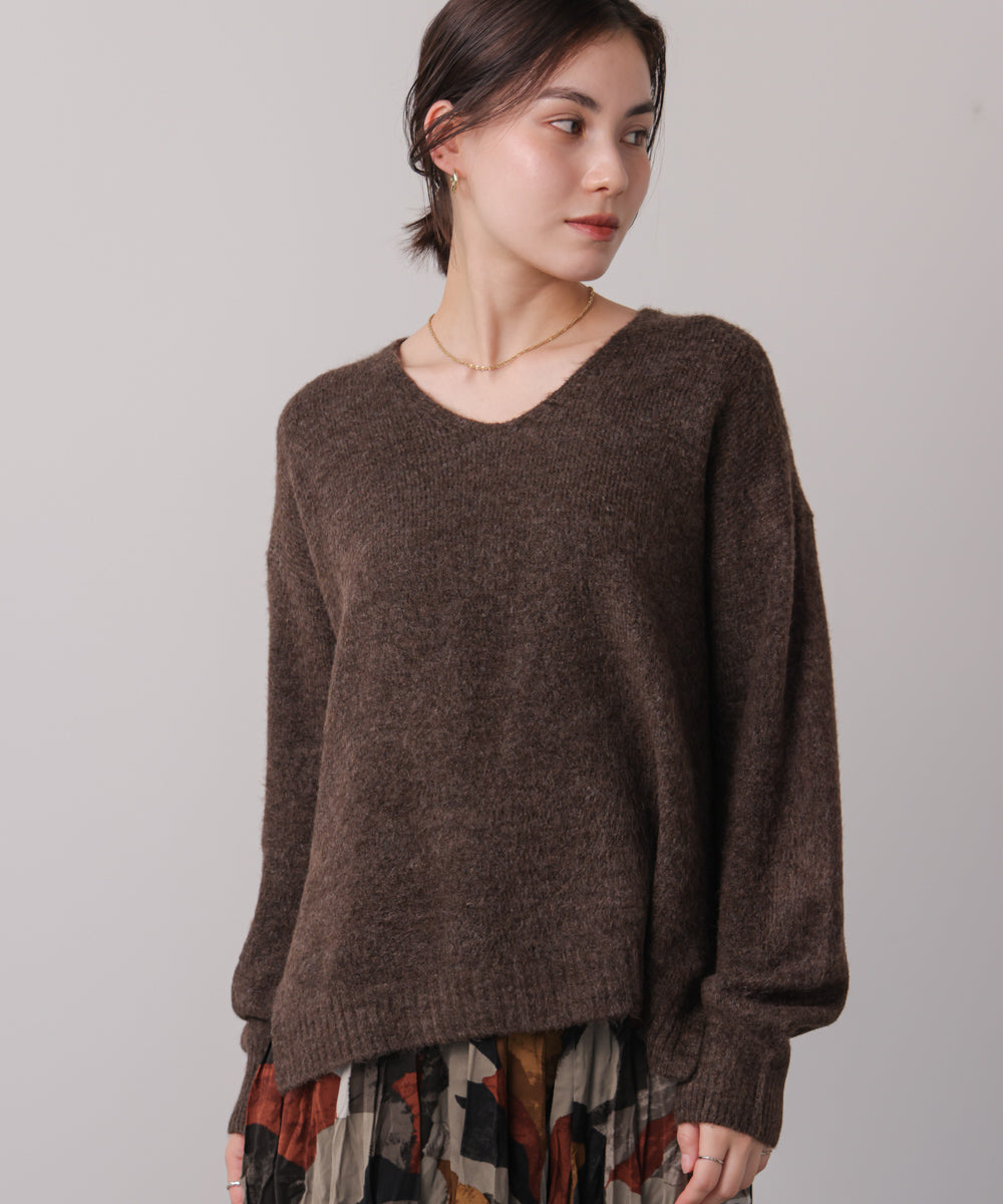 ヤクライクＶネックニットプルオーバー