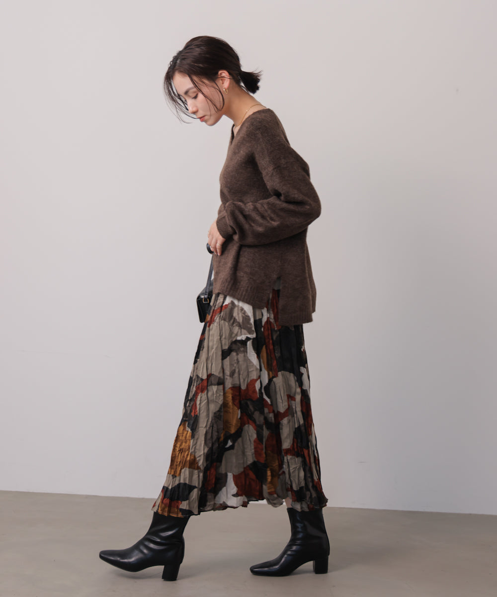 ヤクライクＶネックニットプルオーバー