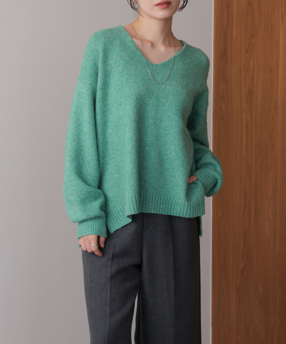 ヤクライクＶネックニットプルオーバー