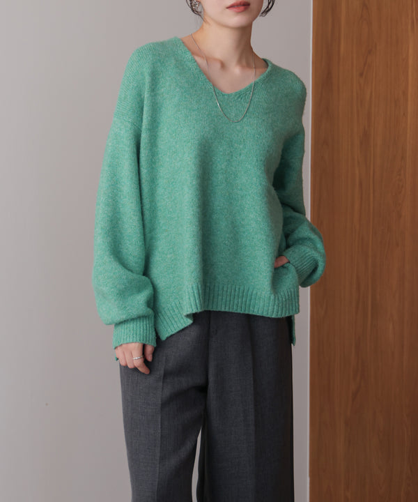 ヤクライクＶネックニットプルオーバー