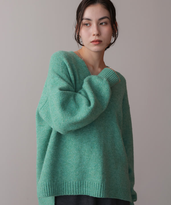 ヤクライクＶネックニットプルオーバー