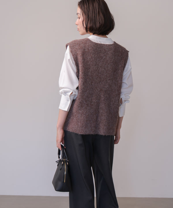 ケガキニットベストレイヤード